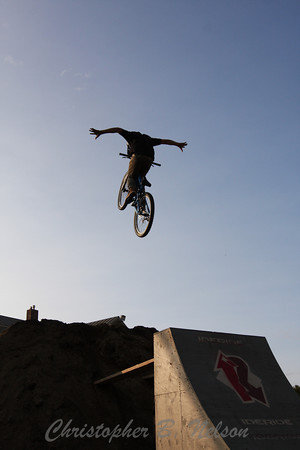 Tuck No Hander