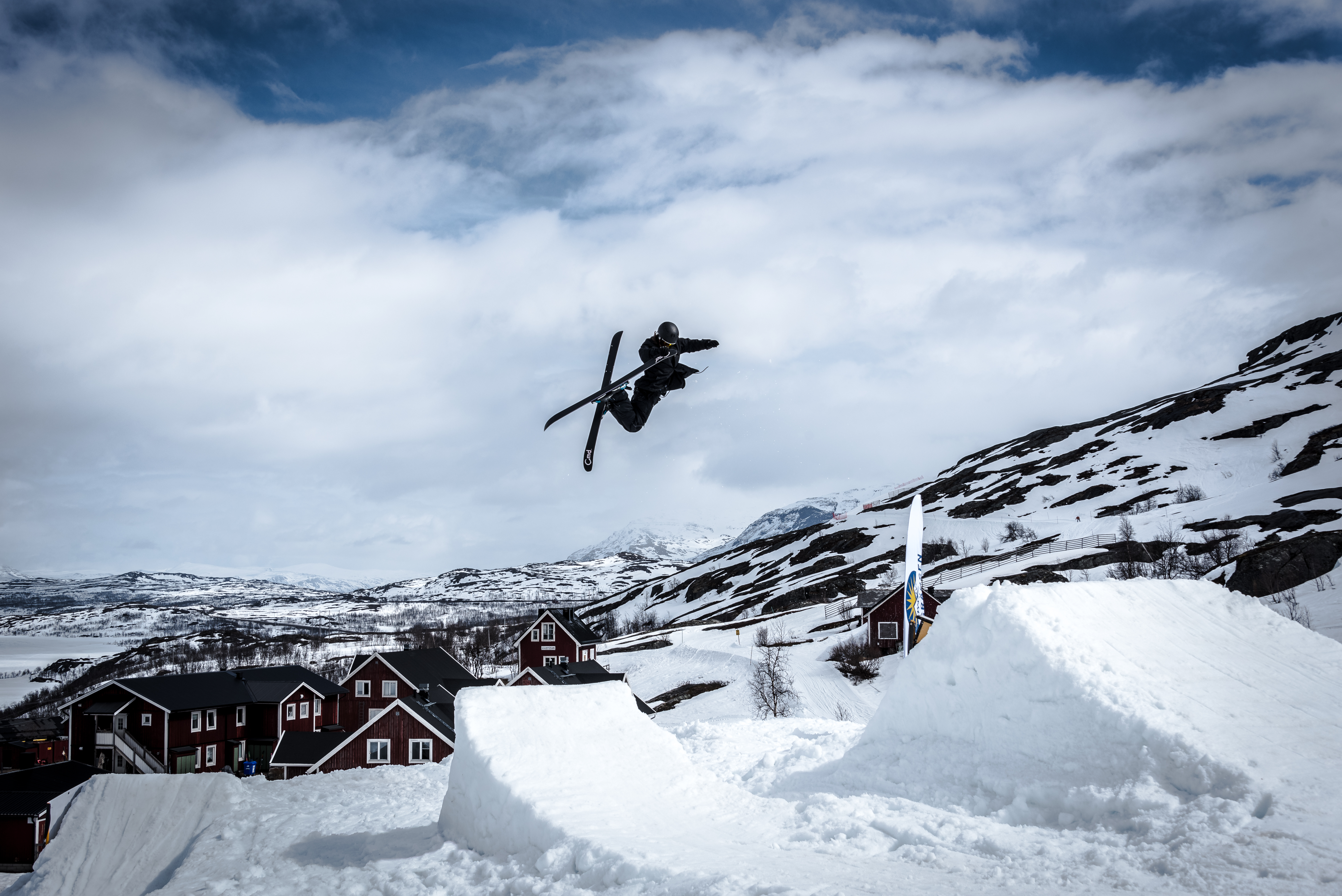 Tweak that pretty ski