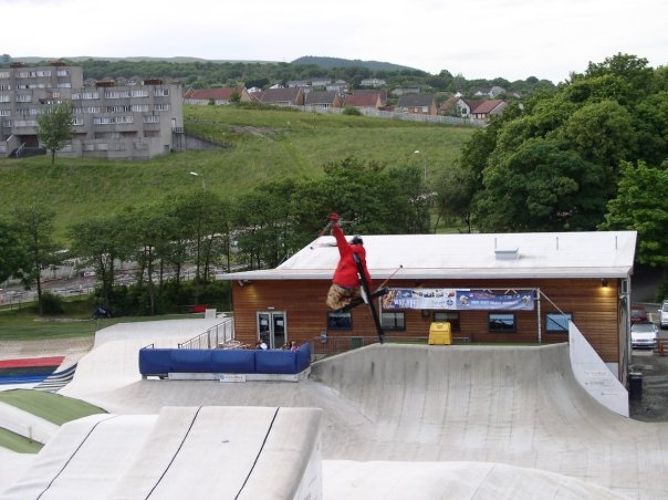 Tweaked as FUCK mute