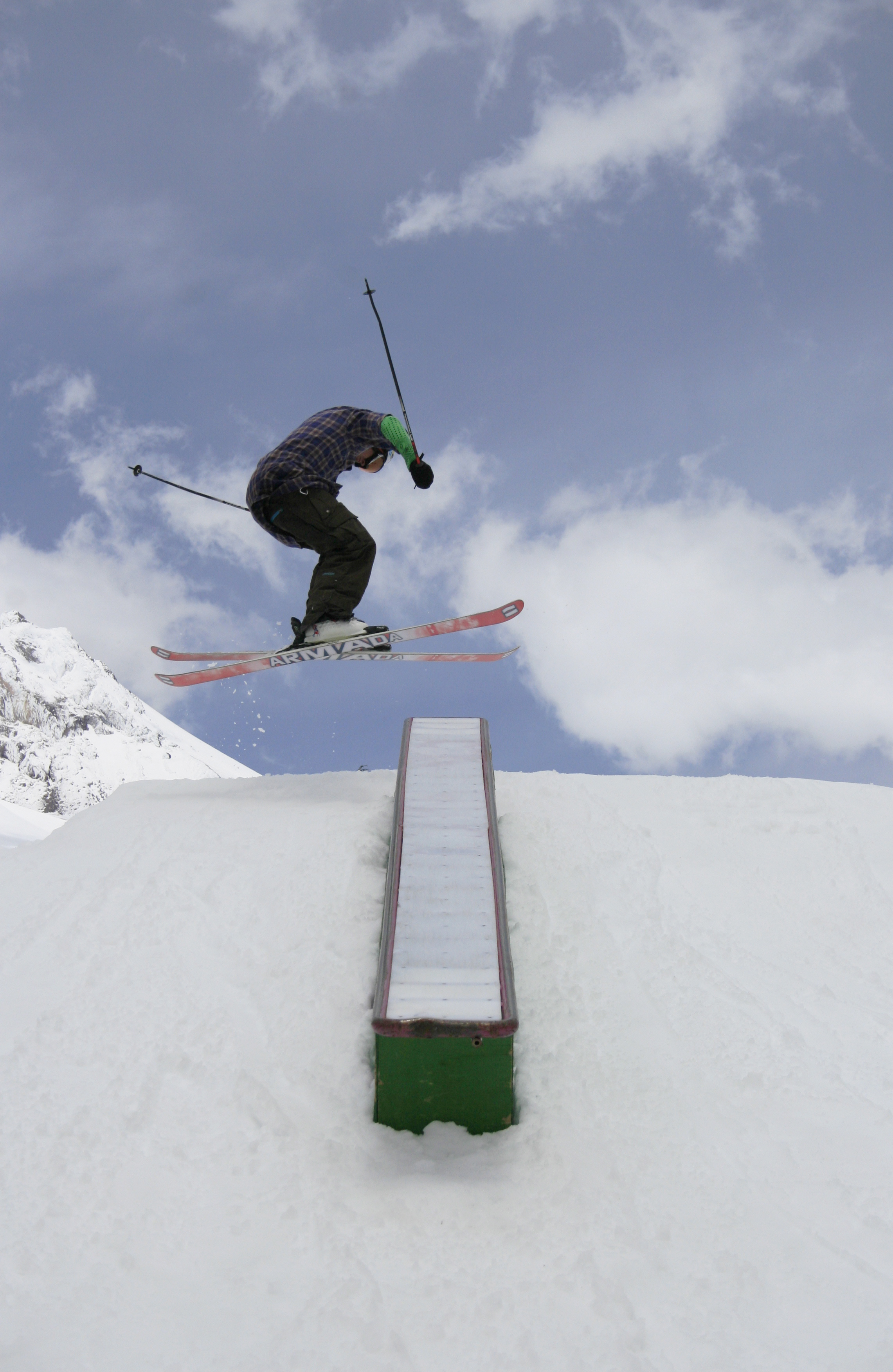 Two Seven Oh SHampson