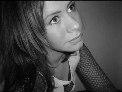 ugg here is a better pic of her, why do pis always look better in black and white?