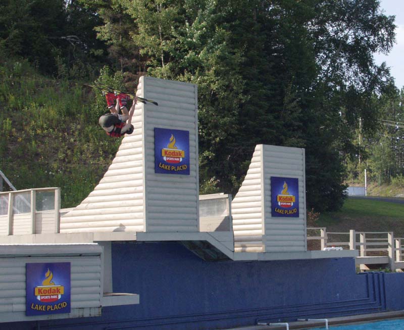 Underflip Double grab.