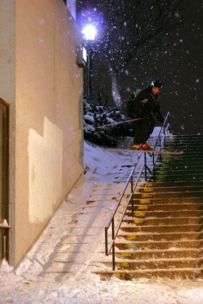 Underground Double Kink