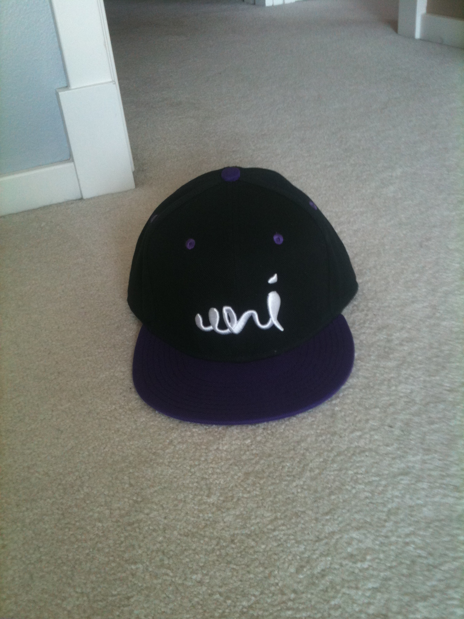Uni Threads Snapback