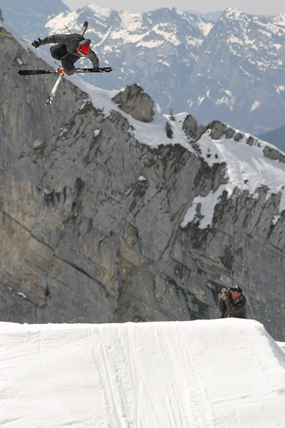 Unknow  -  Tail Grab