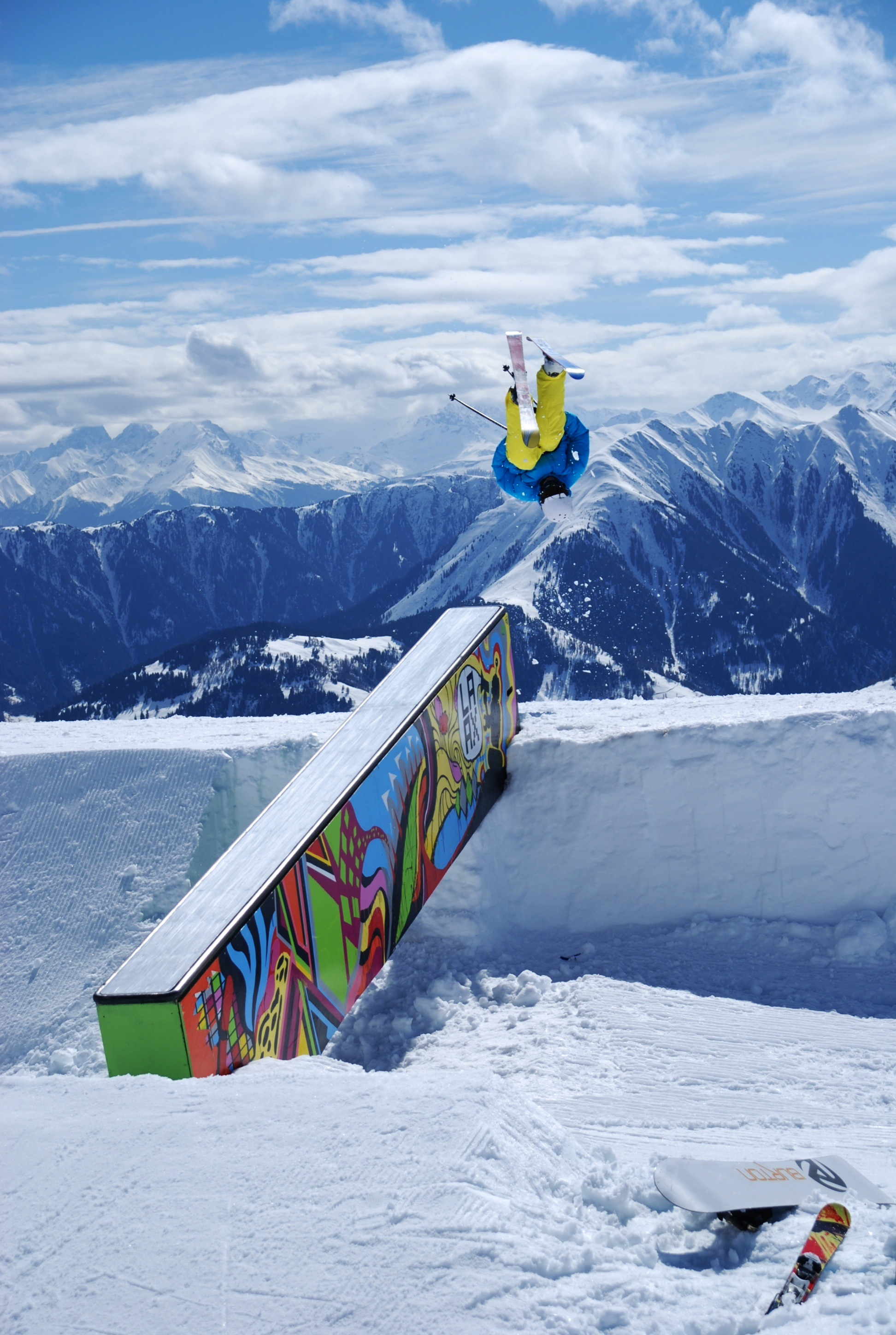 Up box frontflip off