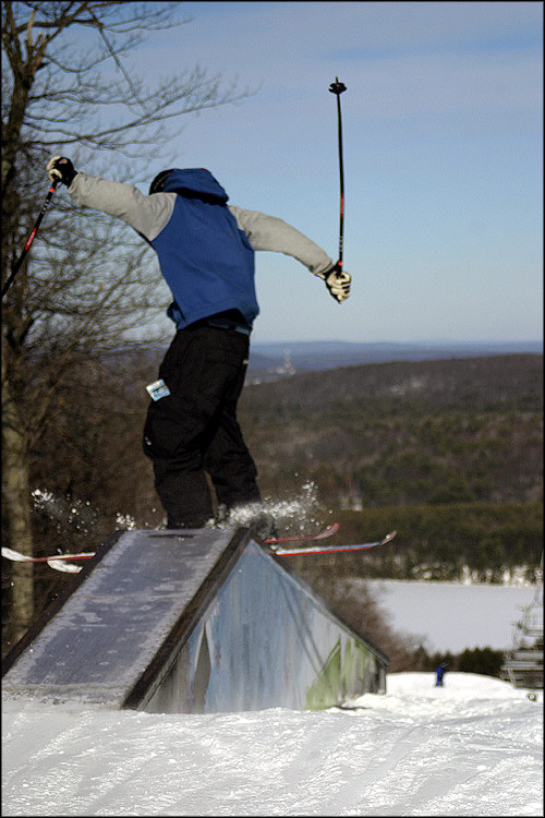 Up Down Box 50-50 to Boardslide