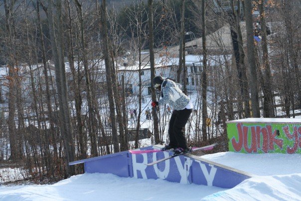 Up-down roxy rail