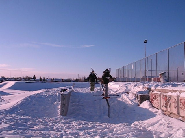 Uraban rail - 2 of 2