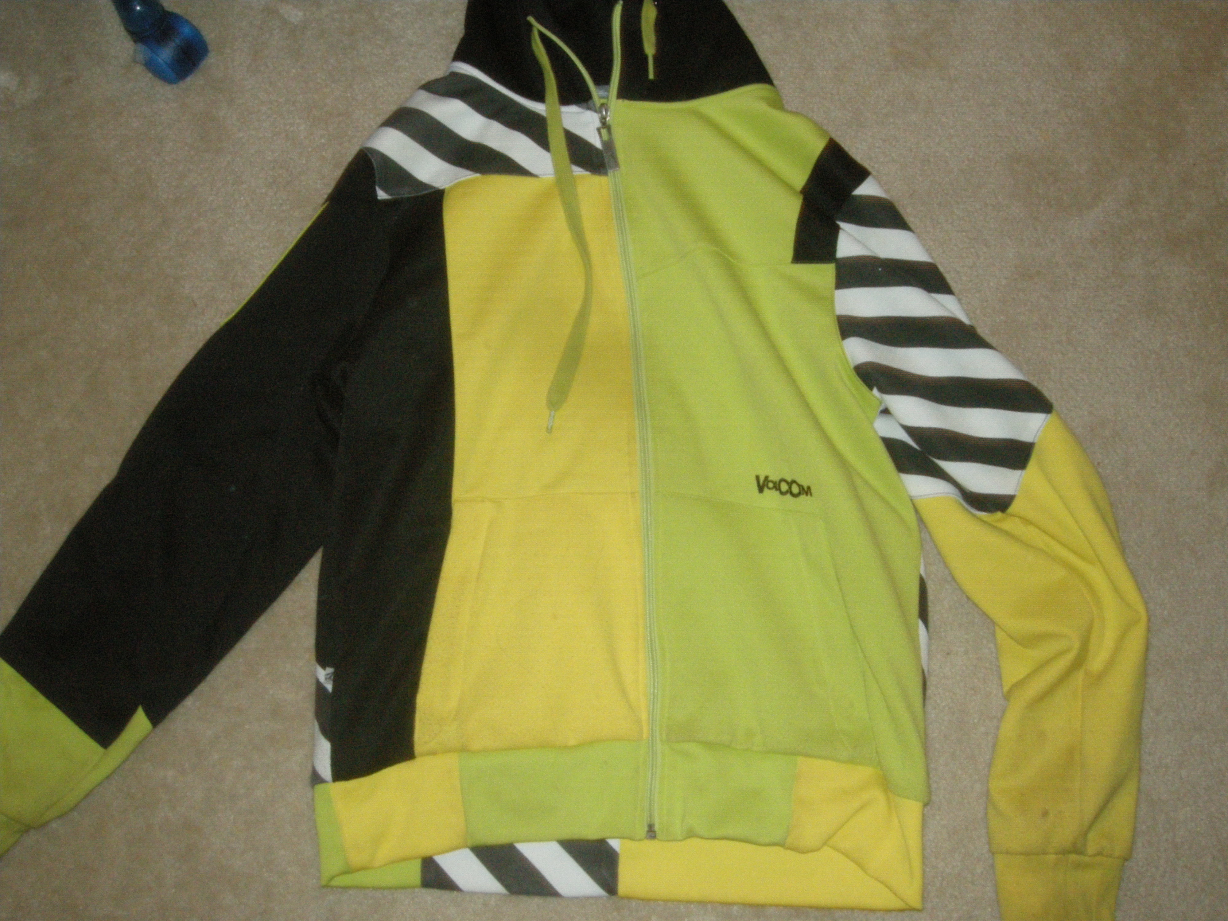 Volcom Hoodie front