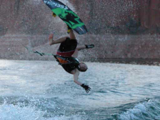 Wakeboard, Backroll JACK MYSELF UP FLIP