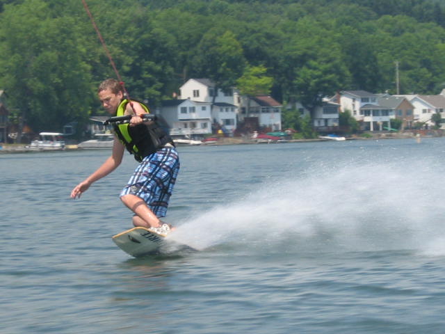 Wakeskatin'
