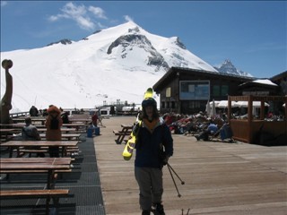 walking look at the glacier
