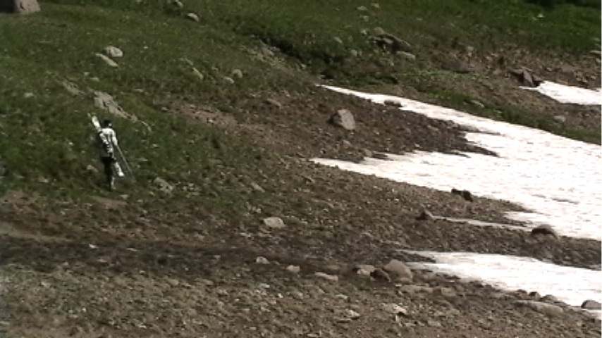 Walking to the snowfield