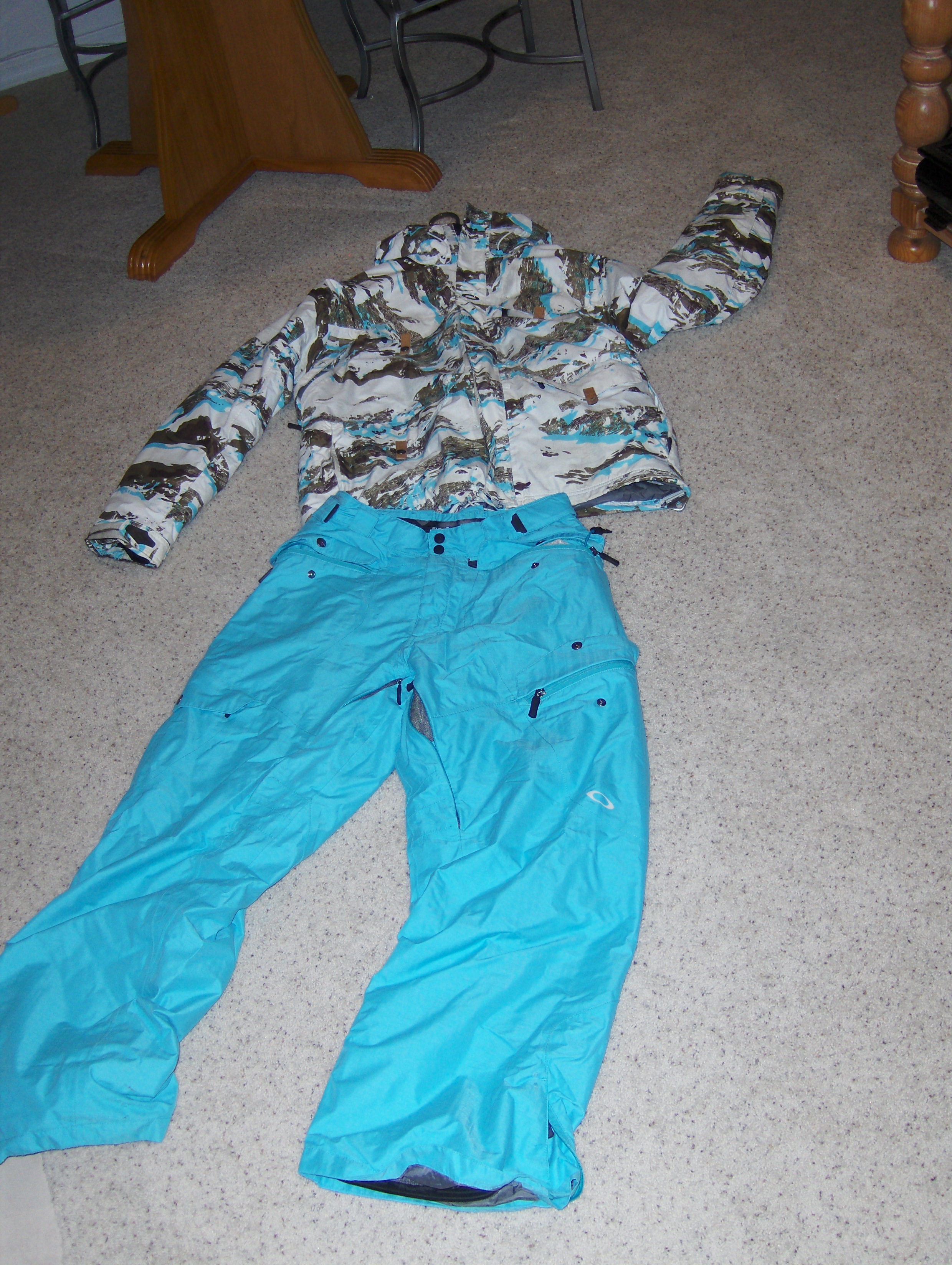 White tiger camo/ ozone