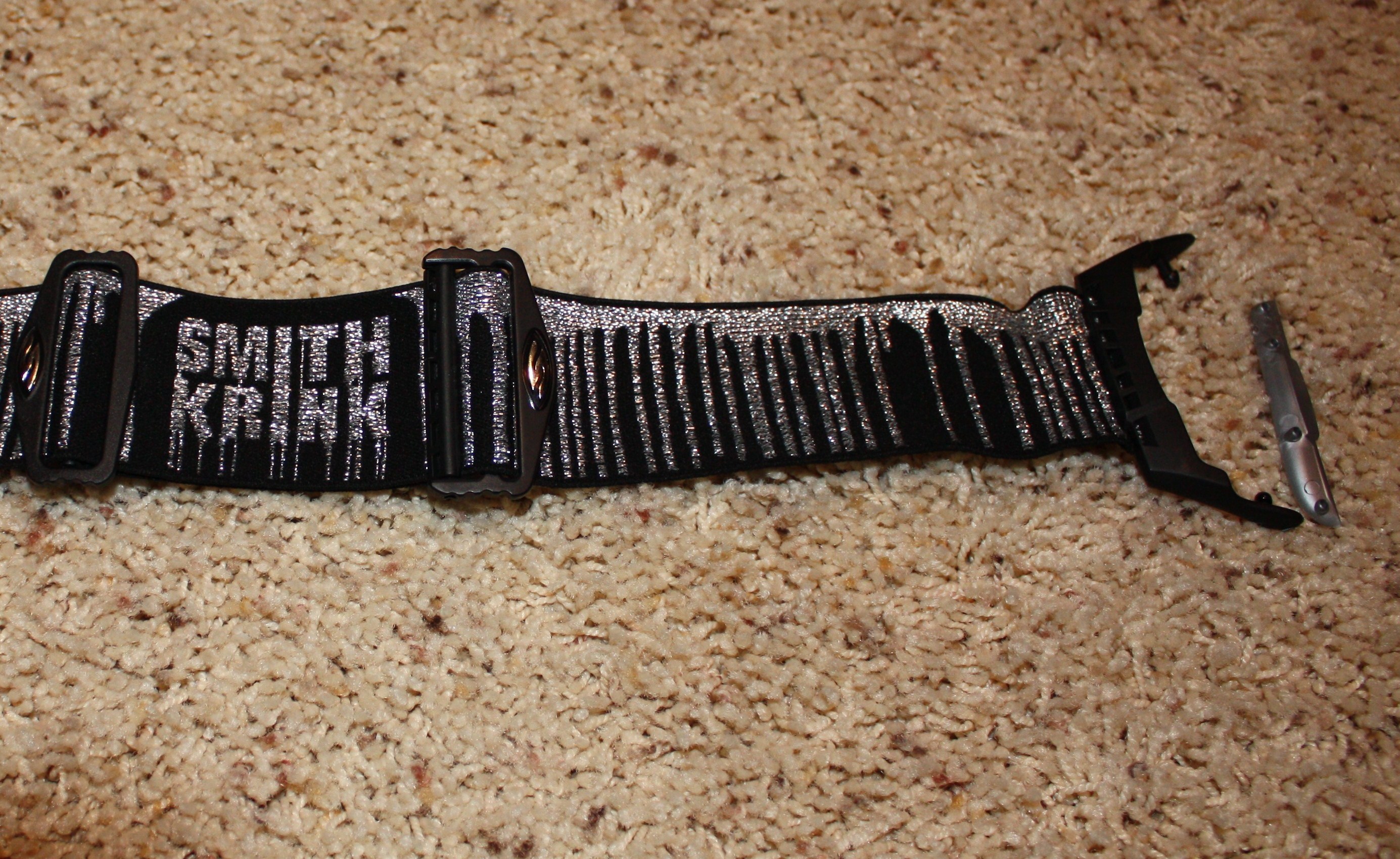 WTT smith i/o strap and riggers