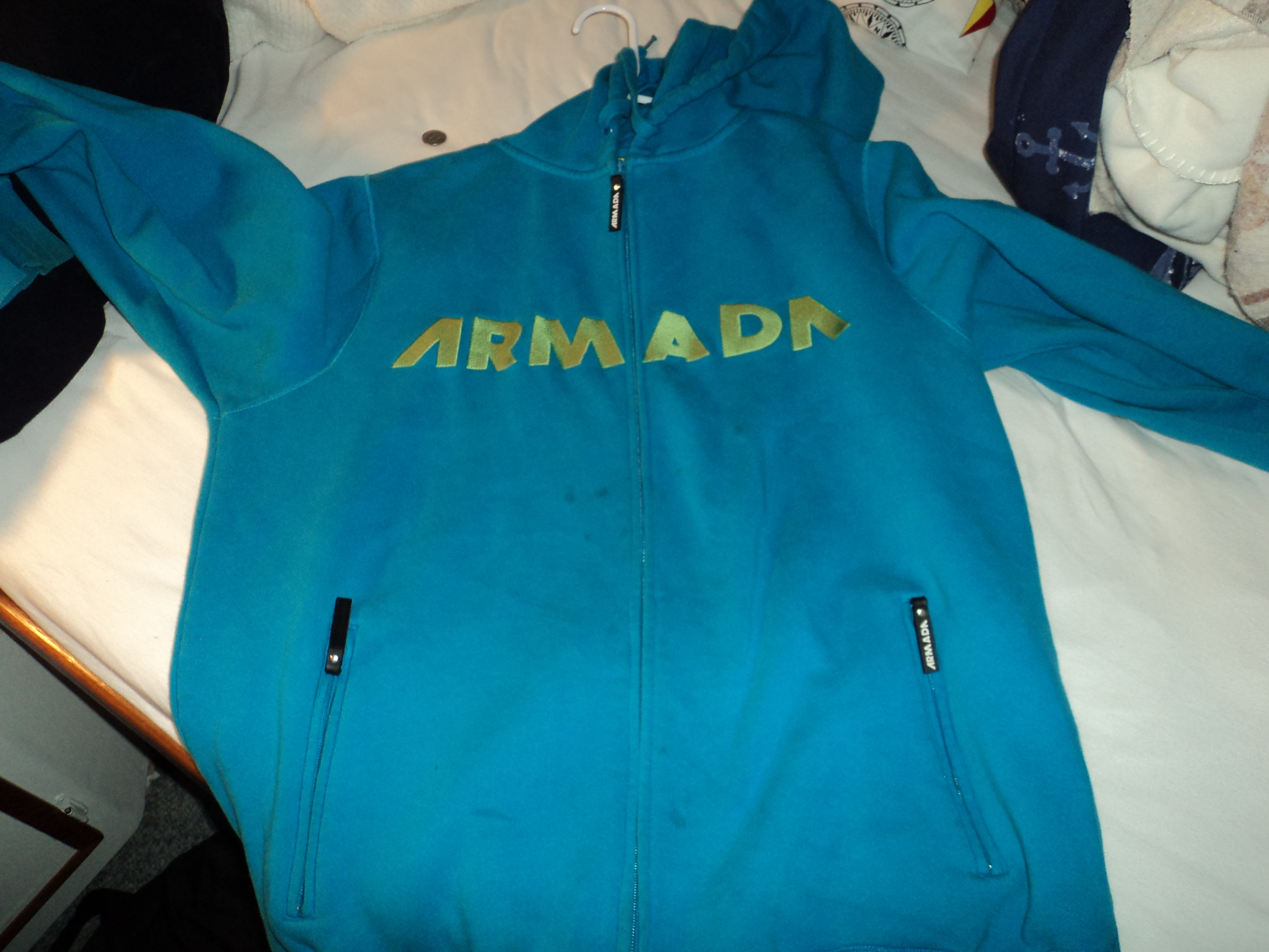Xl armada sweater