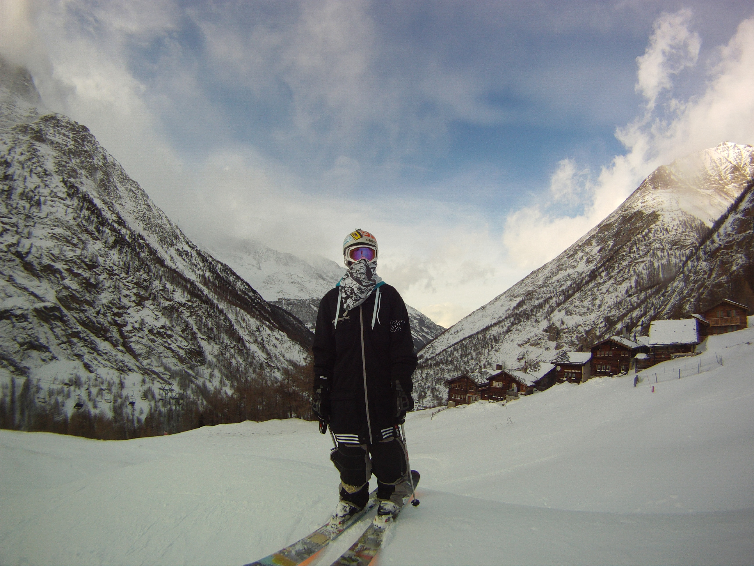 XL Jacket, L pants 5'9