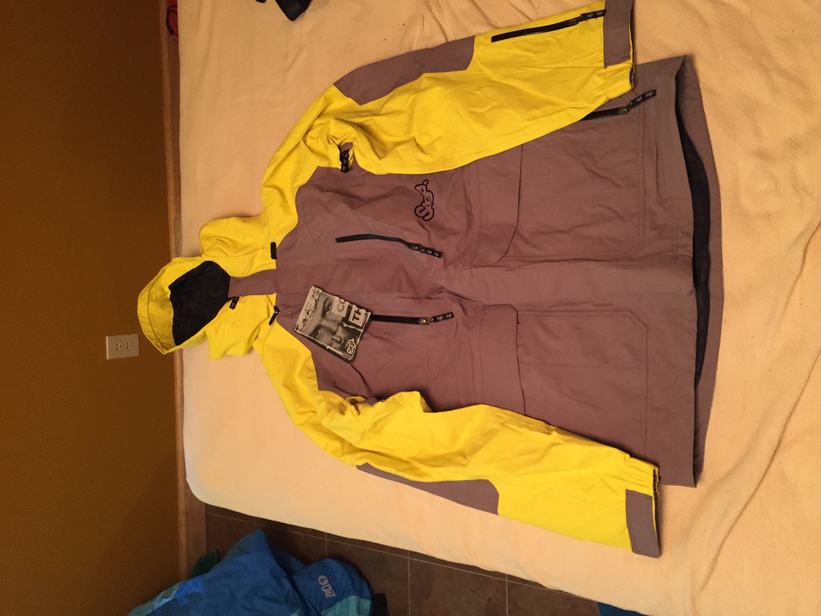 XL Saga Jacket from 11/12 BNWT