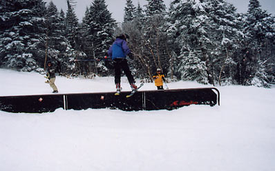 Yeah everyone is sick of this rail but its a solid picture