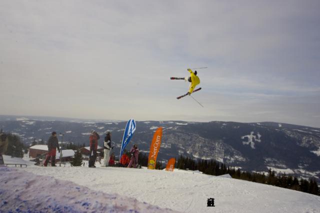 Yes it''s a cork three