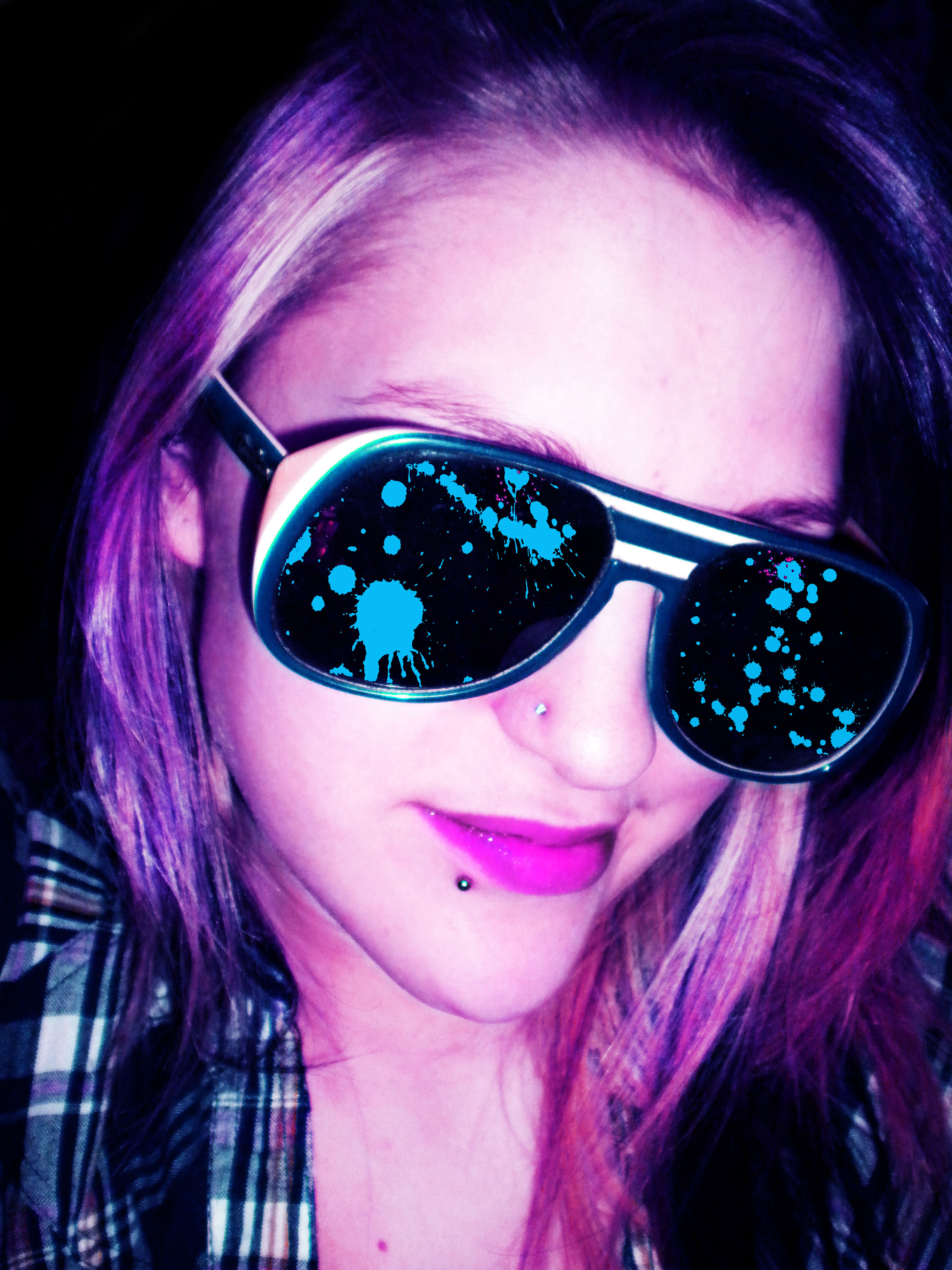 You got some shuz on yo glasses